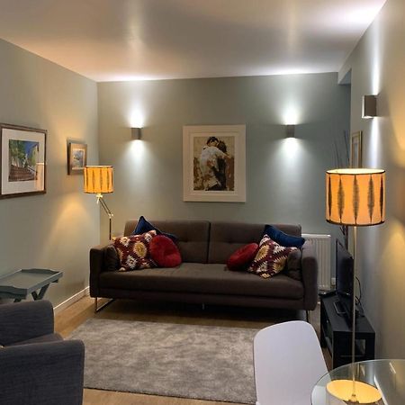 Bright And Stylish Apartment - Old Town إدنبرة المظهر الخارجي الصورة