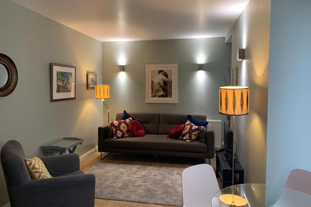Bright And Stylish Apartment - Old Town إدنبرة المظهر الخارجي الصورة