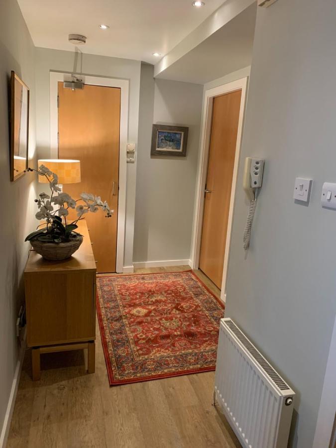 Bright And Stylish Apartment - Old Town إدنبرة المظهر الخارجي الصورة