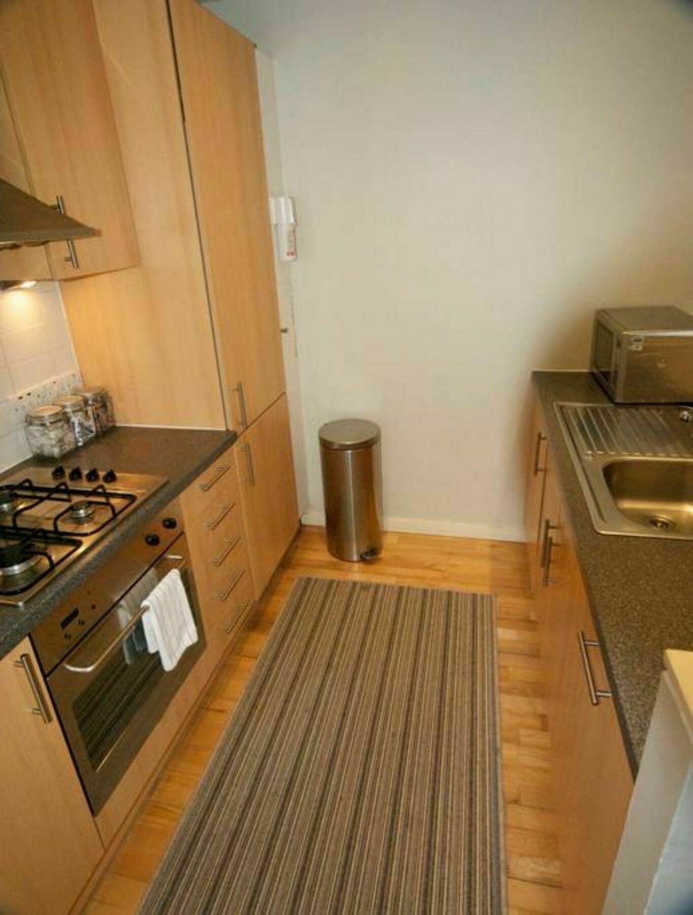 Bright And Stylish Apartment - Old Town إدنبرة المظهر الخارجي الصورة